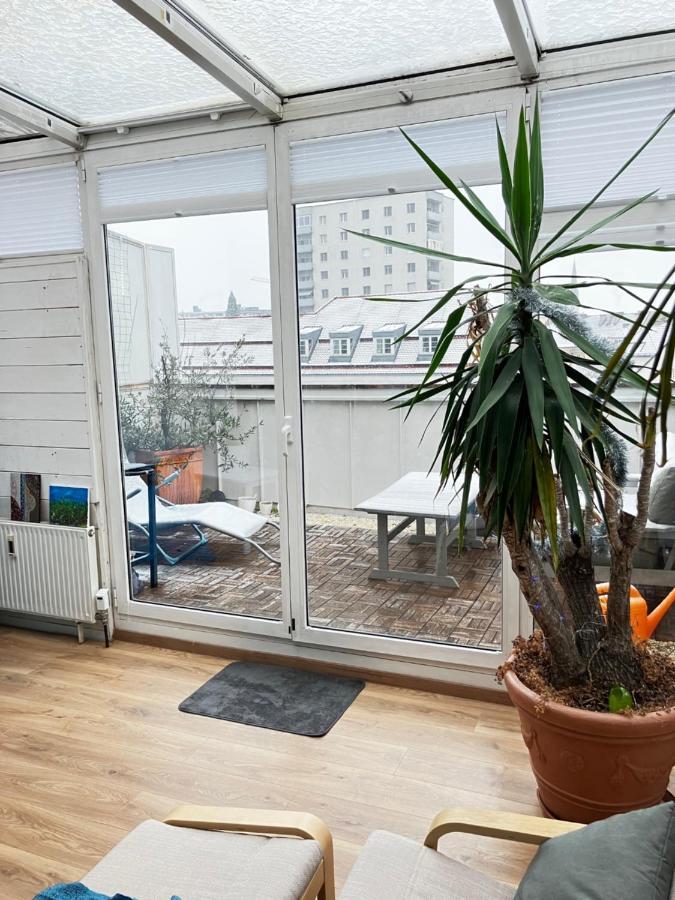 Center Apartment *